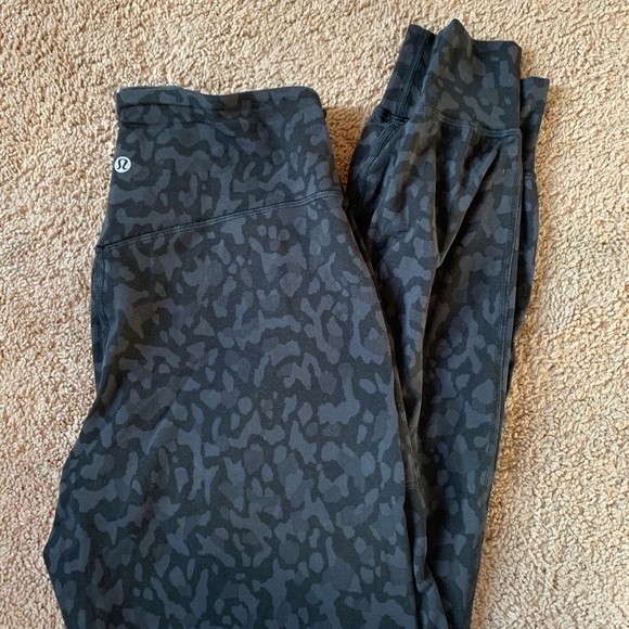 Lululemon align joggers 28” - Picture 2 of 6